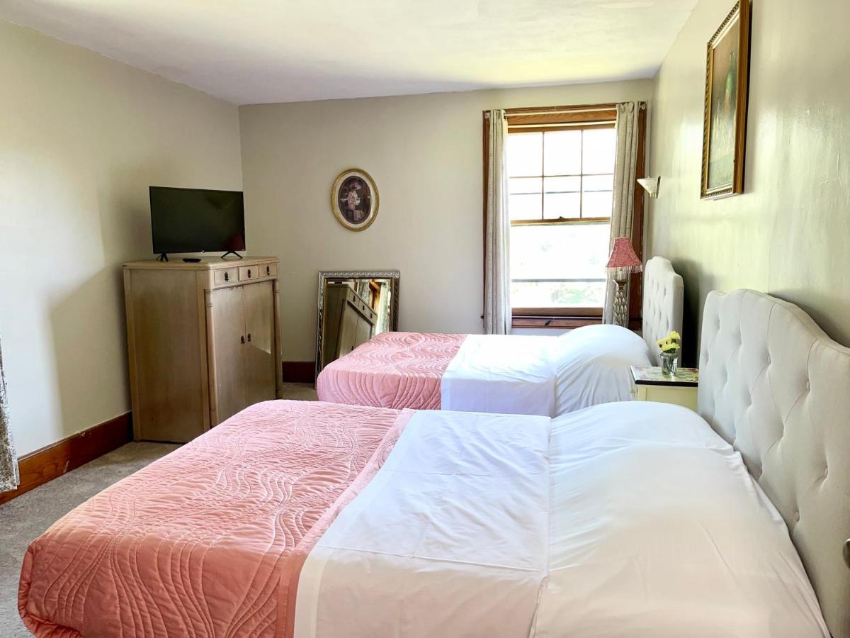 Rock Castle Resort Lake George Esterno foto