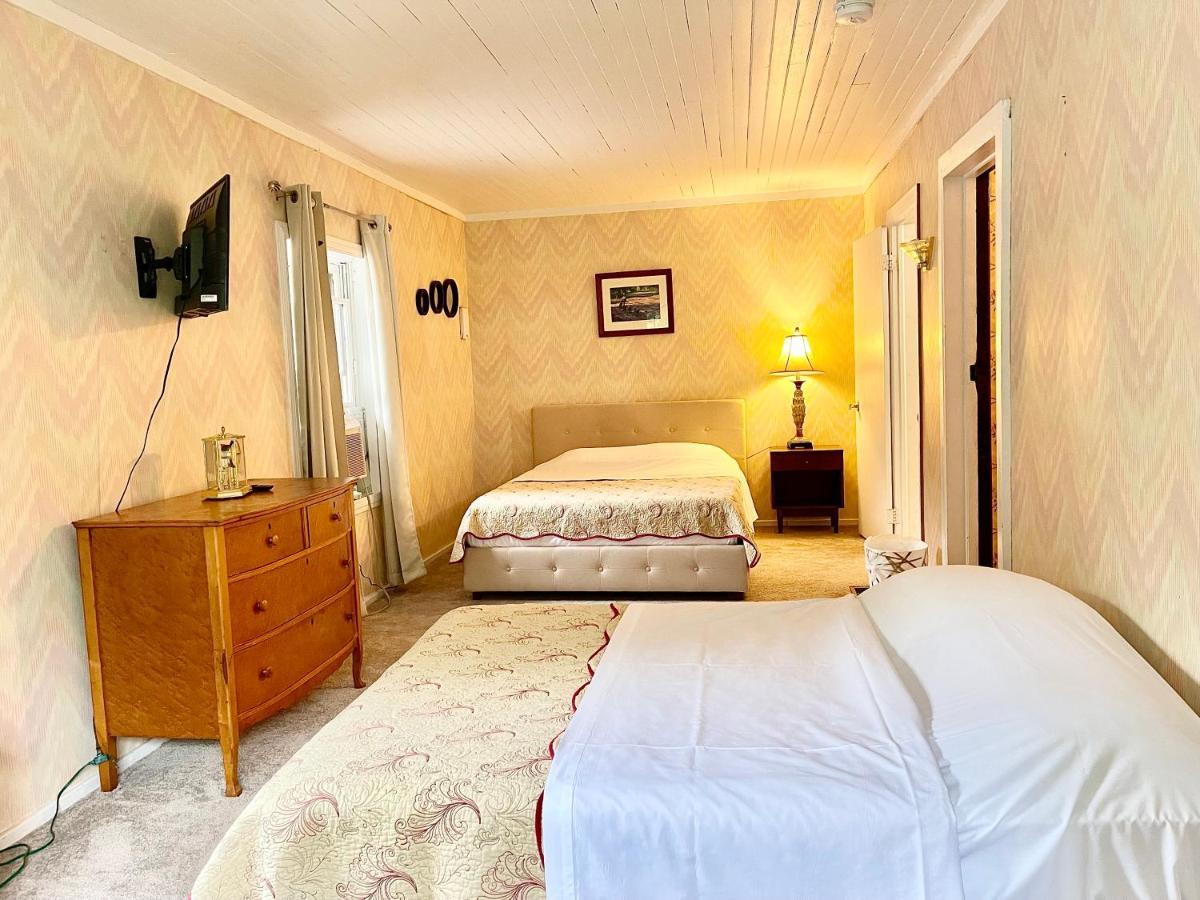 Rock Castle Resort Lake George Esterno foto