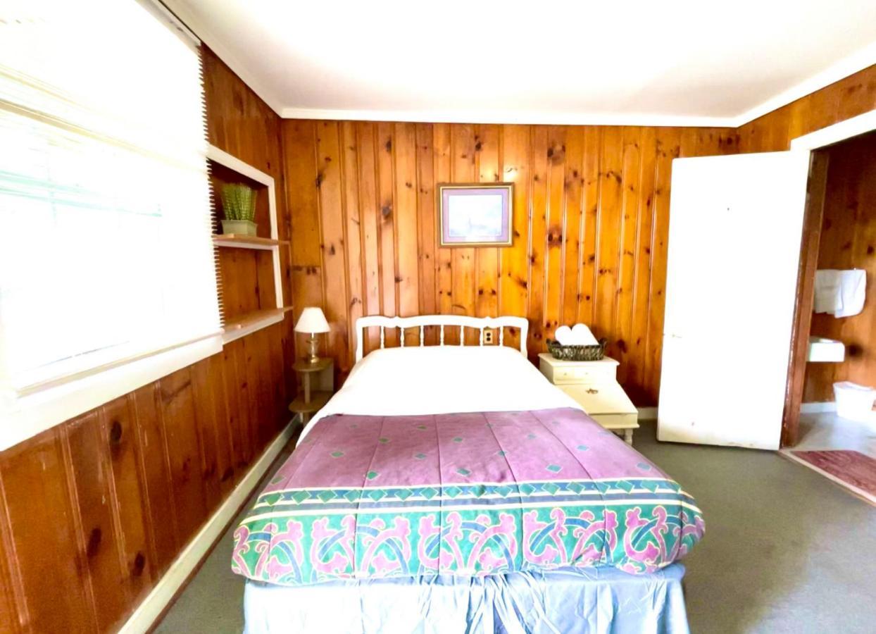 Rock Castle Resort Lake George Esterno foto