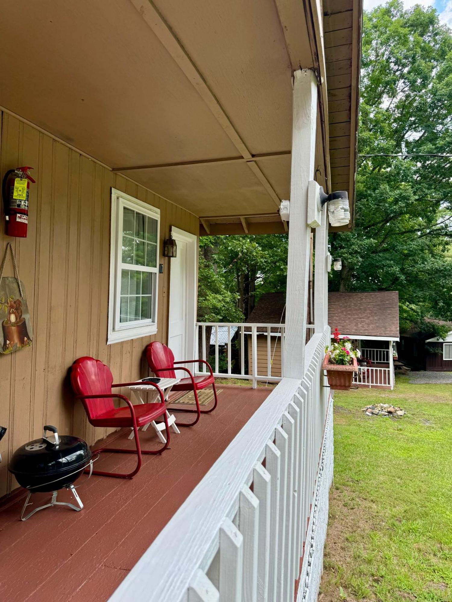 Rock Castle Resort Lake George Esterno foto