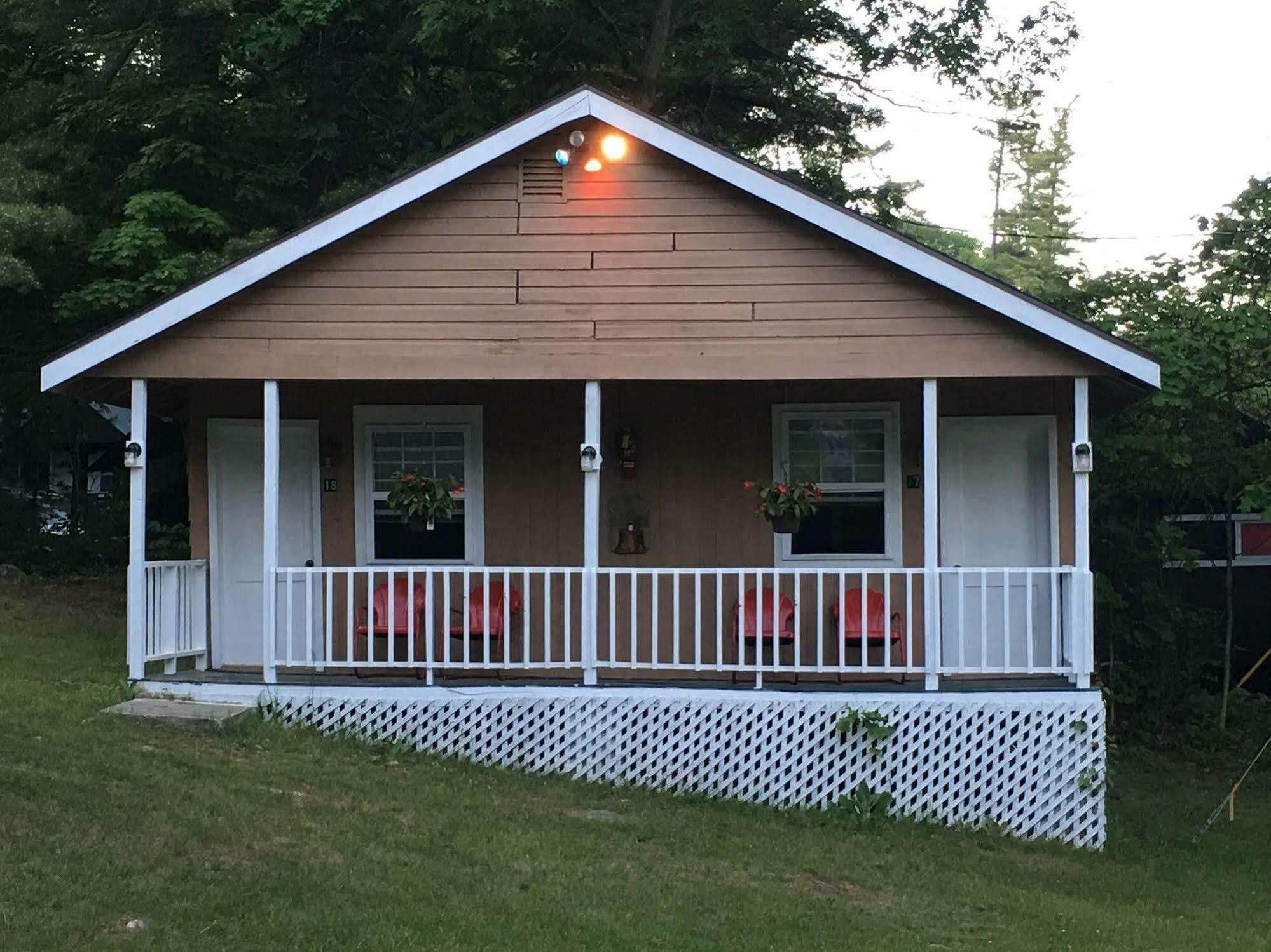 Rock Castle Resort Lake George Esterno foto