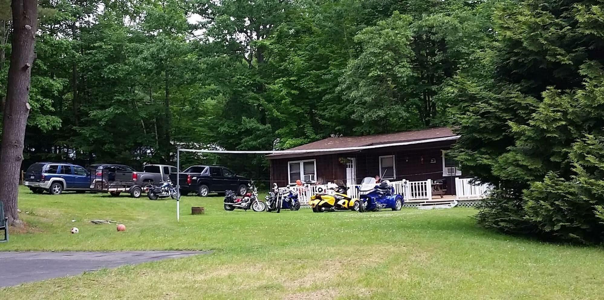 Rock Castle Resort Lake George Esterno foto