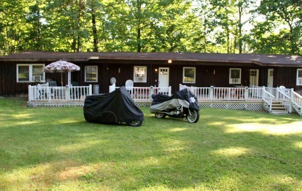 Rock Castle Resort Lake George Esterno foto