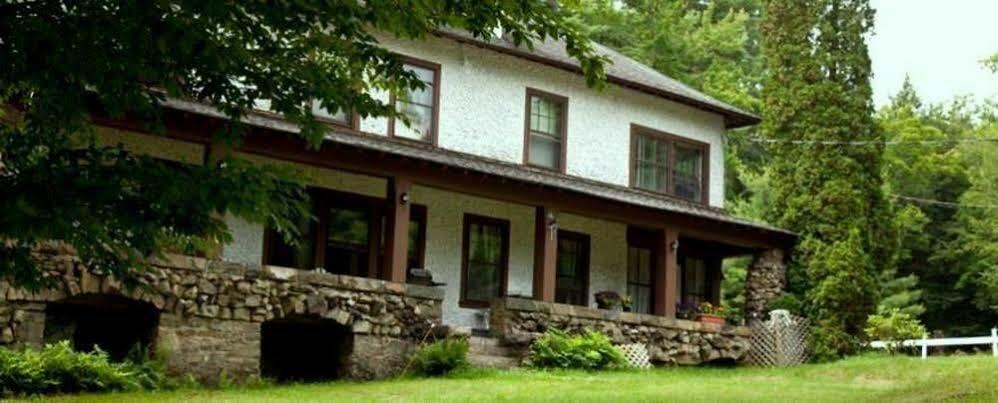 Rock Castle Resort Lake George Esterno foto
