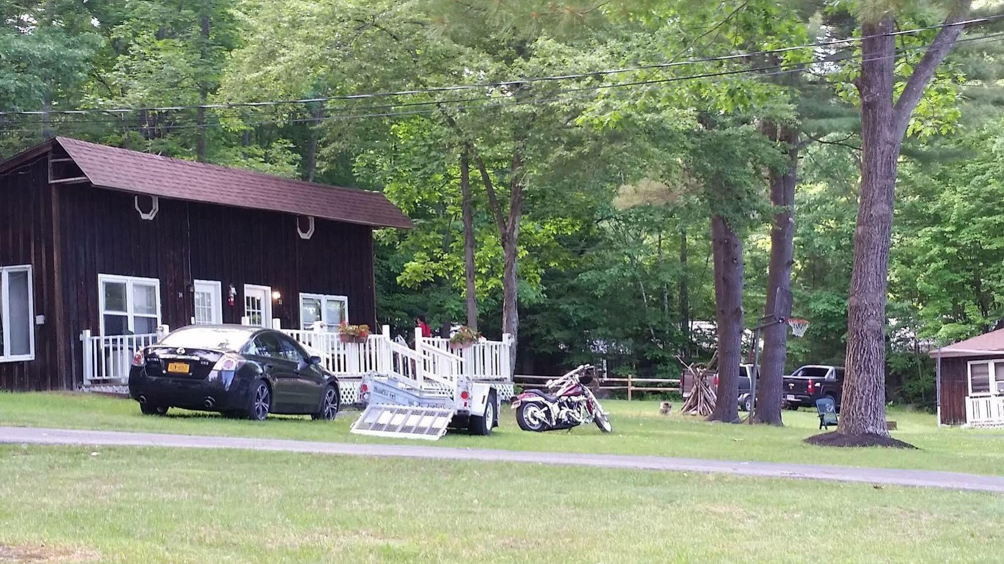 Rock Castle Resort Lake George Esterno foto